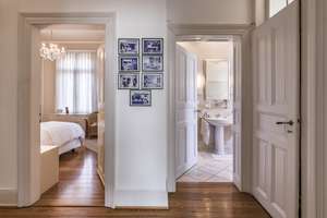 Elegante Stilaltbauwohnung in direkter Lage am Kurpark – Die vollständige Adresse der Immobilie erhältst du vom Anbieter., 65189 Nordost, Wiesbaden – Vorschaubild 4