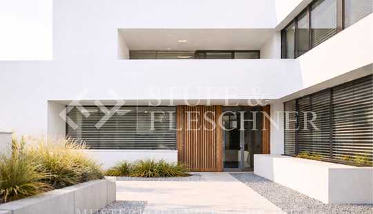 Bild von Modern & Luxuriös. Attraktive Architektenvilla in Eltville am Rhein in diskreter Vermarktung!