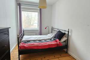Bezugsfrei: Charmante 2,5 Zimmer-Wohnung mit Balkon – Die vollständige Adresse der Immobilie erhältst du vom Anbieter., 13086 Weißensee, Berlin – Vorschaubild 3