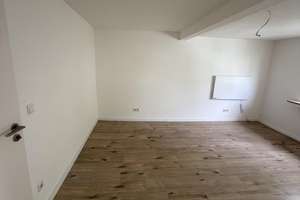 Komplett sanierte Dachgeschosswohnung in optimaler Lage von Gelsenkirchen – Waldemarstr. 4, 45881 Schalke, Gelsenkirchen – Vorschaubild 6