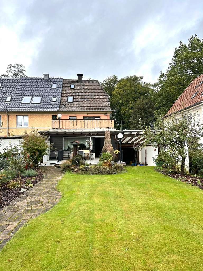 "EHRENsache..." -  Familienfreundliches Reihenendhaus zum Wohlfühlen mit Garten in Bochum Weitmar!