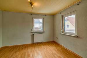 EINFAMILIENHAUS MIT CHARME UND SANIERUNGSBEDARF IN BLAUSTEIN/HERRLINGEN – Alb-Donau-Kreis – Vorschaubild 11