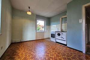 Ihr neues Zuhause mit Potenzial – Zweifamilienhaus mit großem Garten in bevorzugter Lage von Plech – Die vollständige Adresse der Immobilie erhältst du vom Anbieter., 91287 Plech – Vorschaubild 12