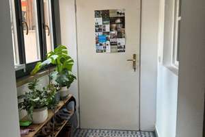 Helle 3 Zimmer-Altbauwohnung mit Balkon und schönen Holzdielen und Gartenmitbenutzung! Lange Gasse – Lange Gasse 16, 86152 Georgs- und Kreuzviertel, Augsburg – Vorschaubild 7
