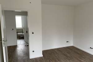 Erstbezug nach Sanierung mit Balkon: schöne 3-Zimmer-Wohnung in Bielefeld – Die vollständige Adresse der Immobilie erhältst du vom Anbieter., 33607 Mitte, Bielefeld – Vorschaubild 7
