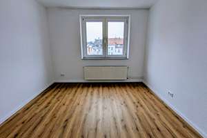ESSEN-HOLSTERHAUSEN ++ FUßLÄUFIG ZUM UNI-KLINIKUM ++2. OG++3 Zi.++ BALKON ++ 1x KFZ-STELLPL. AM HAUS – Die vollständige Adresse der Immobilie erhältst du vom Anbieter., 45147 Holsterhausen, Essen – Vorschaubild 6