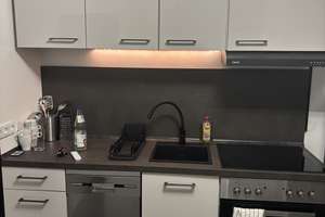 Sonnige 1-Zimmer-Wohnung in Diedorf mit Balkon und Einbauküche - perfekt für Singles oder Büro – Die vollständige Adresse der Immobilie erhältst du vom Anbieter., 86154 Diedorf – Vorschaubild 2