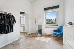 Luxus-Villa mit modernem Gästehaus, Pool, Kamin & XL-Garage – Traumhaus auf 1.500 m² – Die vollständige Adresse der Immobilie erhältst du vom Anbieter., 46446 Emmerich am Rhein – Vorschaubild 15