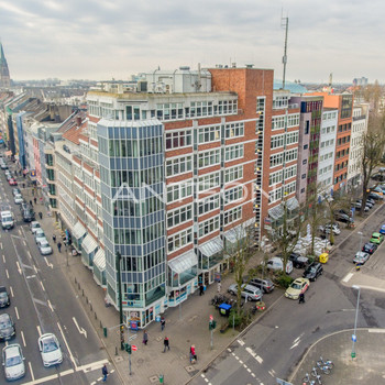 GAP6 | Blick auf GAP und KÖ | U-Bahn direkt vorm Haus