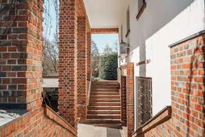 Exklusive Bauhaus-Villa in Bestlage von Saalfeld |Privatsphäre. Stil. Substanz. – Tiefer Weg 24, 7318 Saalfeld/Saale – Vorschaubild 7