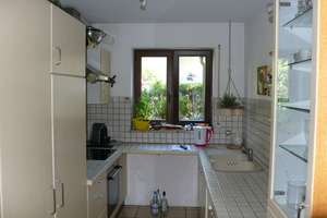 Renovierte 3,5-Raum-Erdgeschosswohnung mit Terrassen,  und Einbauküche in Stuttgart – Rommelshauser Straße 53a, 70374 Im Geiger, Stuttgart – Vorschaubild 5