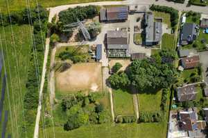 Einzigartige Möglichkeit! Traumhaft Leben auf dem eigenen Pferdehof mit Reithalle und Außenfläche – Alb-Donau-Kreis – Vorschaubild 2