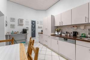Endlich Platz für das große Leben. Mit Garten, Terrasse und Blick in die Ferne – Die vollständige Adresse der Immobilie erhältst du vom Anbieter., 53639 Königswinter – Vorschaubild 8