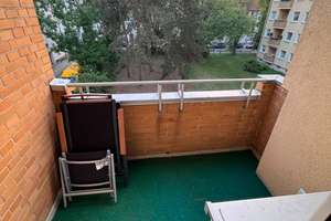 Süßes Mini-Apartment mit Balkon und Einbauküche - nur für EINE Person! – Weverstraße 52, 13595 Wilhelmstadt, Berlin – Vorschaubild 2