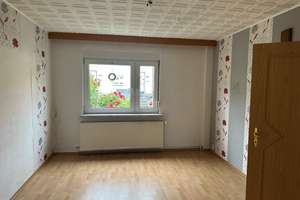 Charmante Doppelhaushälfte mit Wohlfühl-Wintergarten und gepflegtem Garten! – Richard- Wagner- Str. 64, 98529 Suhl-Lautenberg, Suhl – Vorschaubild 11