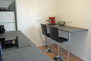 Stilvoll möblierte 3-Zimmer-Wohnung mit großem Balkon in Bergen-Enkheim – 60388 Bergen-Enkheim, Frankfurt am Main – Vorschaubild 10