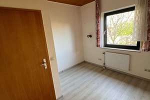 PREISREDUZIERUNG! Bungalow mit ELW und großem Garten in Bad Sobernheim zu verkaufen – Die vollständige Adresse der Immobilie erhältst du vom Anbieter., 55566 Bad Sobernheim – Vorschaubild 34