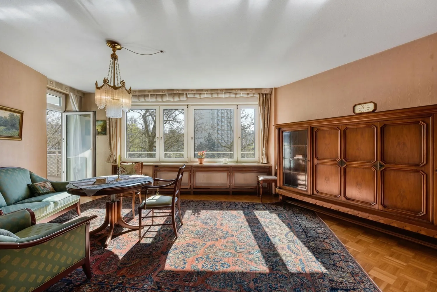 +++ bequem & altersgerecht - 1.OG mit Süd-Balkon - Bad mit Fenster - modernisierungsbedürftig +++, Stuttgart – Bild 1