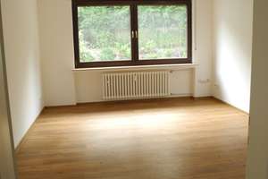 Sanierte 3-Zimmer-Hochparterre-Wohnung mit Balkonn in Essen – Die vollständige Adresse der Immobilie erhältst du vom Anbieter., 45326 Altenessen-Süd, Essen – Vorschaubild 4