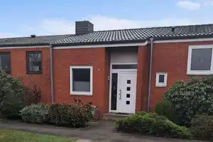 Reihenmittelhaus mit Garage in ruhiger Lage von Kaltenkirchen – Segeberg (Kreis) – Vorschaubild 1