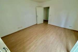 Renovierte & helle 2-Zimmerwohnung mit Balkon und Fahrstuhl in der Mitte Wiesbadens! – Yorckstrasse 24, 65185 Westend / Bleichstraße, Wiesbaden – Vorschaubild 6