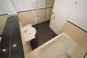 Hochwertig sanierte Dachgeschoss-Wohnung mit Fußbodenheizung und Balkon! – Beuchaer Straße 2, 4318 Anger-Crottendorf, Leipzig – Vorschaubild 6