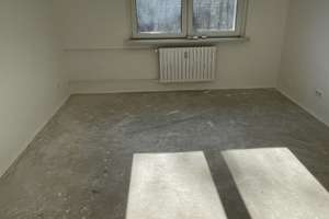 teilsanierte 1,5-Zimmer-Single-Wohnung! – Leibnizstr. 35, 44793 Kruppwerke, Bochum – Vorschaubild 3