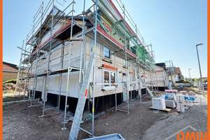 Neubau-DHH Erstbezug: 4 Zi.+Kü.+Ankl., TL-Bad, Gäste-WC, Garten/Terr., Garage+Stpl. – Dammstr. 19, 55459 Grolsheim – Vorschaubild 12