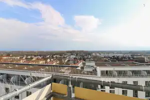 Bezugsfertige 3-Zimmer-Wohnung mit 2 Balkonen  und sagenhaftem Blick über Ingolstadt – Ingolstadt – Vorschaubild 11