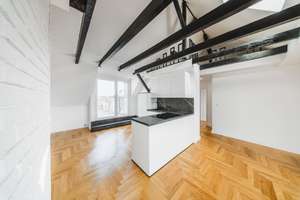 Einzigartige Design-Dachgeschosswohnung mit Loft-Charakter in Bestlage von Düsseldorf-Unterbilk