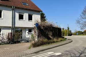 ++ Ihre Chance in Schriesheim: Sanierungsbedürftiges Reihenendhaus zum attraktiven Einstiegspreis ++ – Die vollständige Adresse der Immobilie erhältst du vom Anbieter., 69198 Schriesheim – Vorschaubild 1