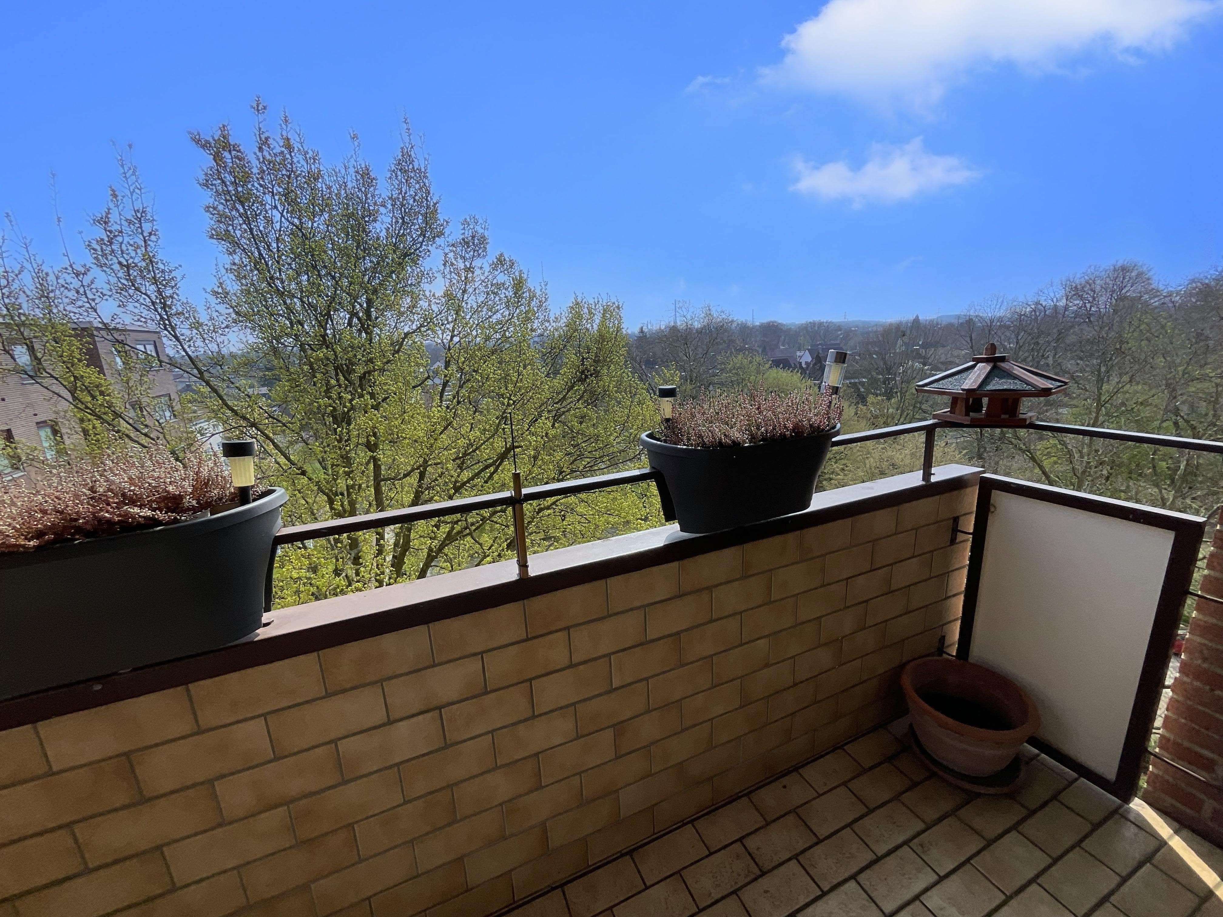 Schöne Wohnung mit Balkon und Garage, Duisburg – Bild 4