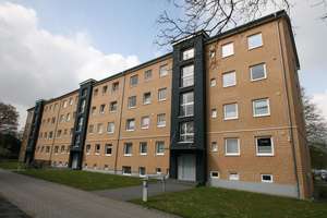 Modernisierte 4-Zimmer Erdgeschosswohnung - *Anmietung nur mit passendem WBS*