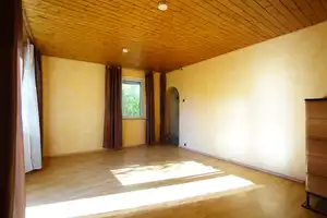 Reiheneckhaus mit Terrasse, schönem Garten und 2 Garagen – Reutlingen (Kreis) – Vorschaubild 3