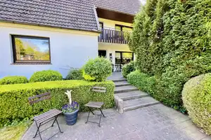 Großes Familienhaus mit Garten u. eigenem Wald – Cuxhaven (Kreis) – Vorschaubild 4