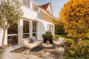 Harmonie aus Großzügigkeit und Natur - RESERVIERT - Stilvolles Architektenhaus mit Südgarten! – Die vollständige Adresse der Immobilie erhältst du vom Anbieter., 67551 Weinsheim, Worms – Vorschaubild 1
