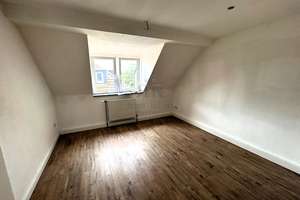 Ausgefallene Dachgeschosswohnung in Gelsenkirchen-Bismarck – Die vollständige Adresse der Immobilie erhältst du vom Anbieter., 45889 Bismarck, Gelsenkirchen – Vorschaubild 2