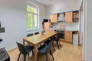 Altbau-Einheit mit Balkon & Aufzug in begehrter Pankower Lage - bezugsfrei zum 01.09. – Die vollständige Adresse der Immobilie erhältst du vom Anbieter., 13086 Weißensee, Berlin – Vorschaubild 3