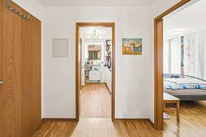 schöne 3,5 Zi. Wohnung Luginsland an den Weinbergen mit TG Stellplatz, 2 Balkone – Maximilianstr 4, 70327 Luginsland, Stuttgart – Vorschaubild 10