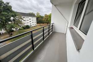 2 Zi.-Whng. mit schönem Ausblick - Wannenbad mit Fenster - Duisburg Rheinhausen – Brucknerstraße 20, 47226 Rheinhausen-Mitte, Duisburg – Vorschaubild 7