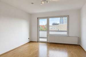 Mittendrin und komfortabel – mit Garage und Südbalkon – 30161 Oststadt, Hannover – Vorschaubild 2