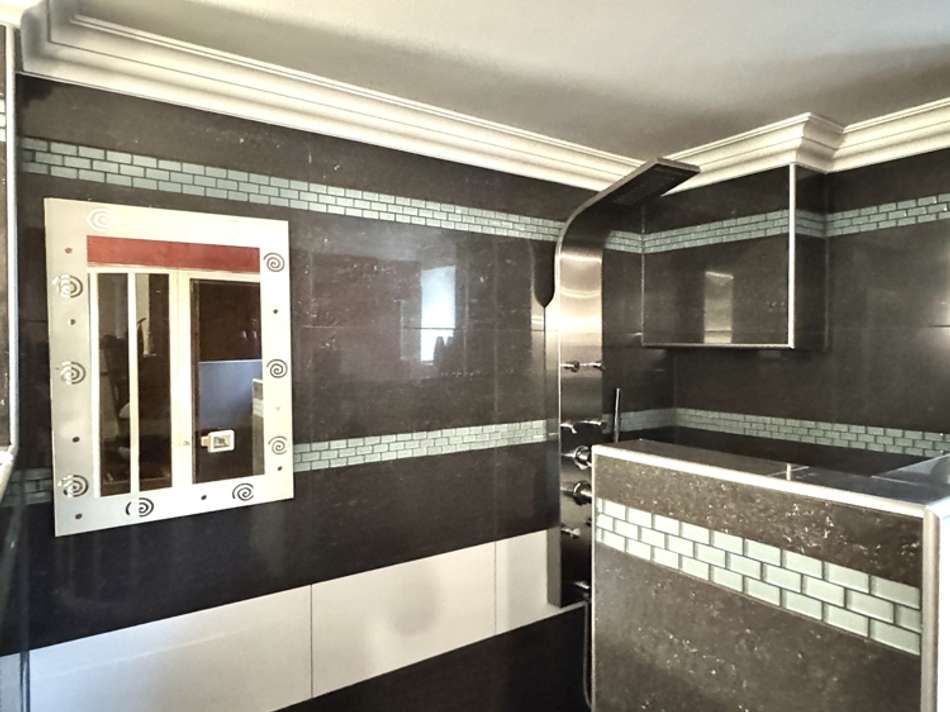 Dusche UG