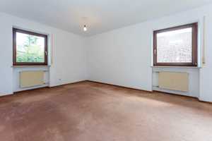 Willkommen in Ihrem neuen Zuhause: Zwei Wohneinheiten, viel Raum & ein Garten zum Verlieben – Augsburg (Kreis) – Vorschaubild 32