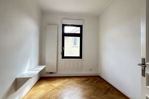 Stilvolles Altbaujuwel – Helle 4-Zimmer-Wohnung mit großzügigem Grundriss – Die vollständige Adresse der Immobilie erhältst du vom Anbieter., 70182 Diemershalde, Stuttgart – Vorschaubild 2