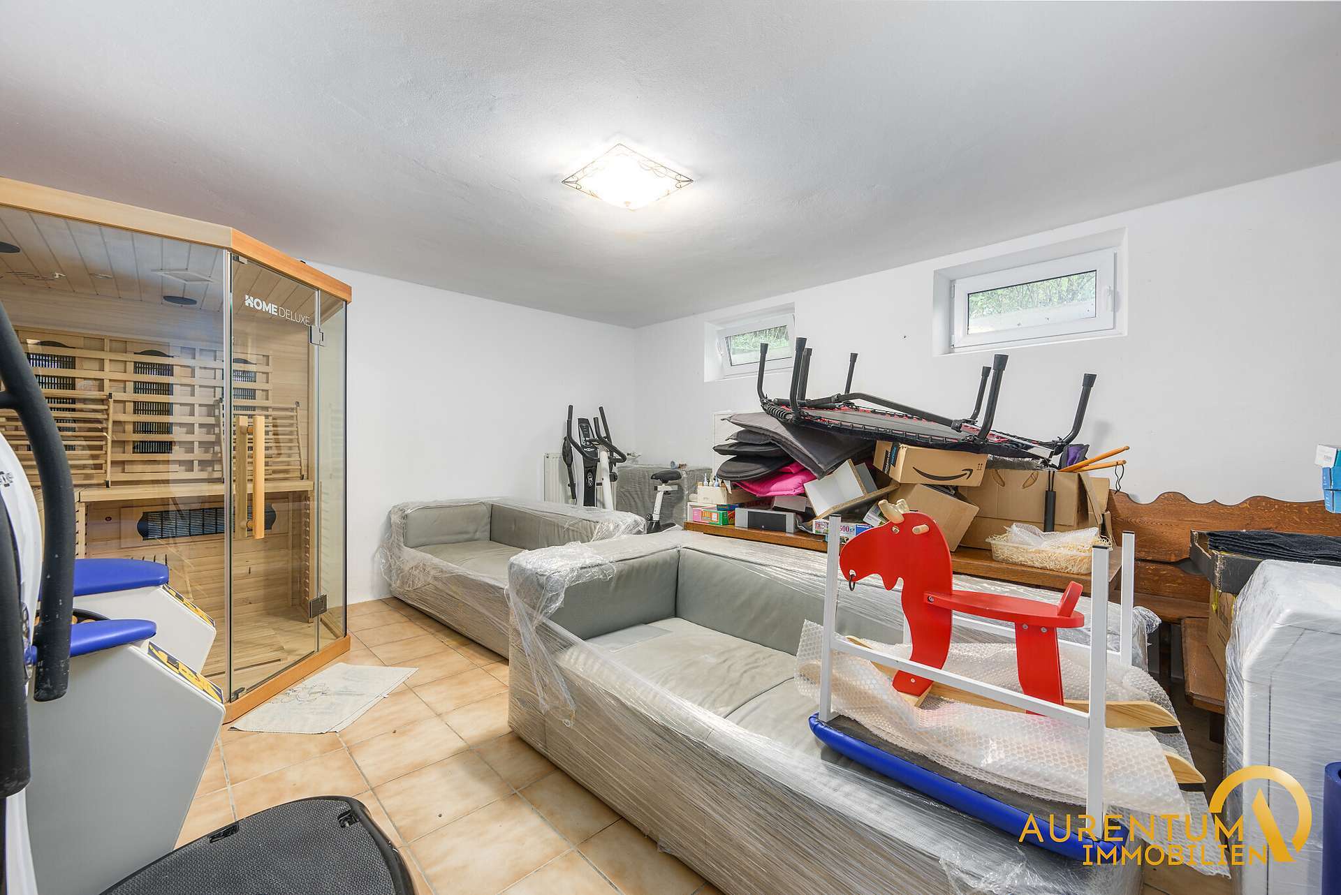 Immobilie in Bruckberg - SOFORT FREI: Großzügiger Bungalow mit Einliegerwohnung, weitläufigem Grundstück und einmaligem Blick - Bild 1