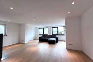 *Reserviert* - charmantes Einfamilienhaus mit herrlicher Dachterrasse und Hanglage – Rottal-Inn (Kreis) – Vorschaubild 1