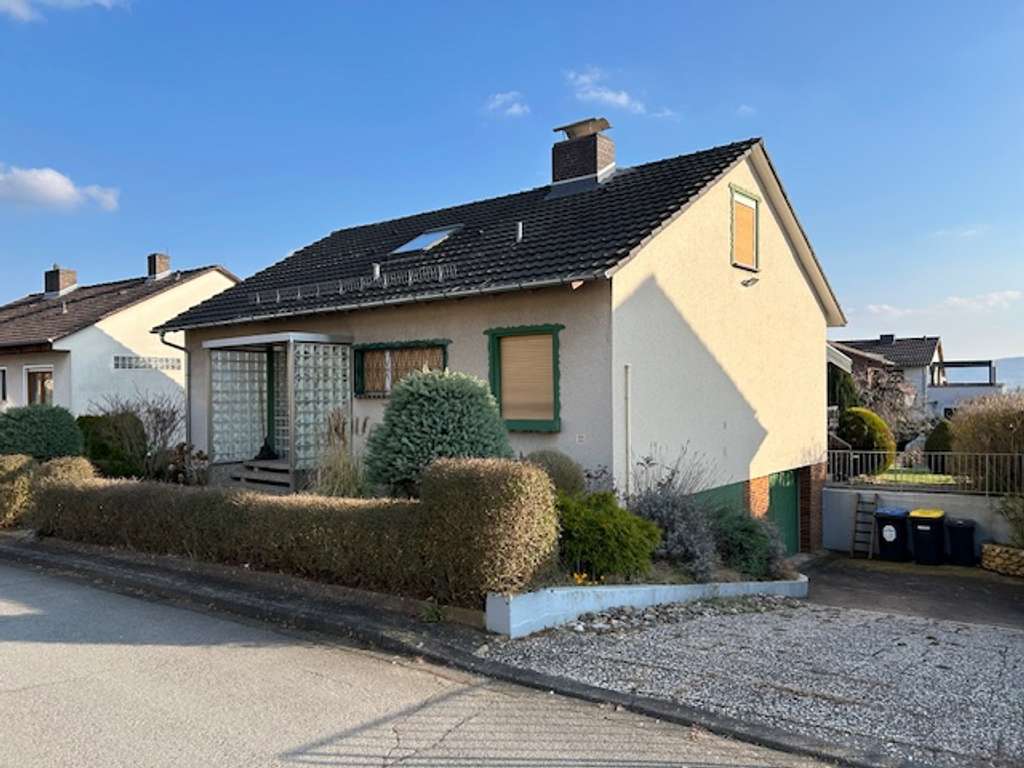 Immobilie in Meinhard - Einfamilienhaus in Grebendorf mit ausgebauten Dachgeschoss, Vollkeller, Garage, Garten ....... - Bild 0