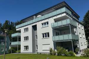 Stadtvilla SZB, schicke 2 Zi Einheit in Toplage, Privatgarten, KFW 55, gr. Terrasse, – Badwiese 13, 8340 Schwarzenberg/Erzgebirge – Vorschaubild 1