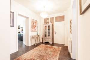 Dreifamilienhaus mit Altbaucharme. Hinterhof und Balkonen. 306m² in Solingen Mitte. – Die vollständige Adresse der Immobilie erhältst du vom Anbieter., 42651 Solingen-Mitte, Solingen – Vorschaubild 5
