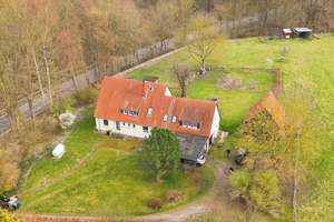 Ehemaliges Försterhaus in Waldrandlage – mit Einliegerwohnung, Scheune und Effizienzklasse B – Die vollständige Adresse der Immobilie erhältst du vom Anbieter., 31737 Rinteln – Vorschaubild 31